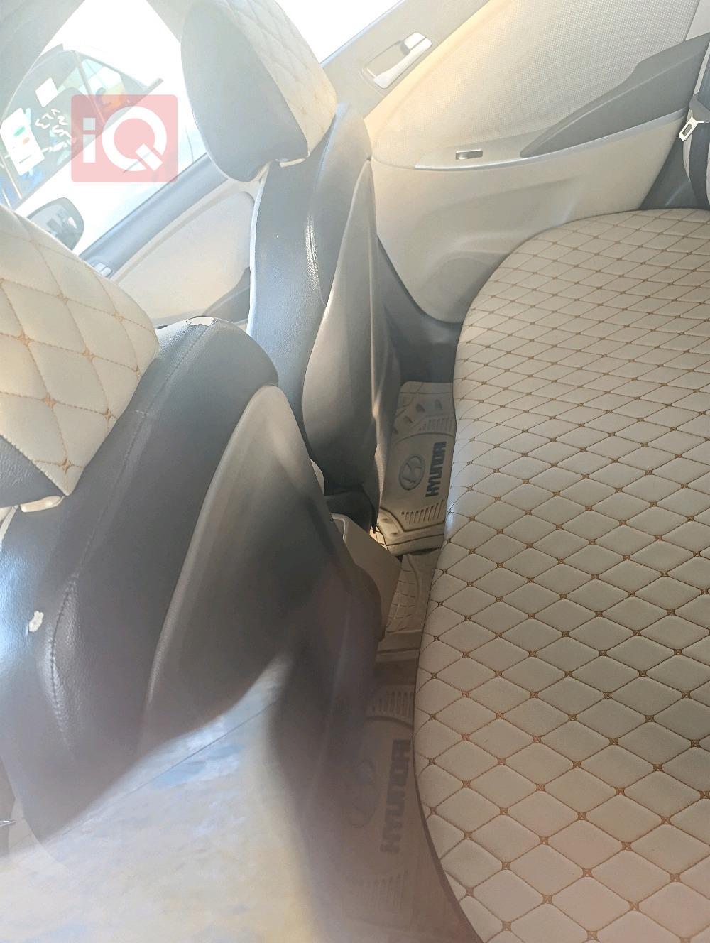 هیوندای ئەکسنت